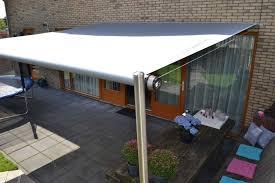 Shadesign Sonnensegel Eine Kombination Aus Sonnensegel Und Markise Sonnensegel Weiss Sonnensegel Sonnensegel Garten Pergola Dach