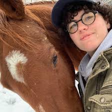 Flat Versus Coiled When a horse gallops, it usually has a lower profile  than when it canters, because as the horse goes faster, it “reaches” more  than it does at a slower