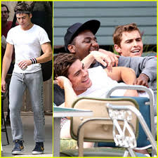 Zac efron é um ator, produtor executivo americano. Zac Efron Lays In Dave Franco S Lap On Townies Set Christopher Mintz Plasse Dave Franco Townies Zac Efron Just Jared
