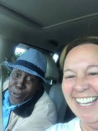 Trucker blocks road to help family cross safely in Conroe