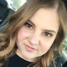 Lucy Mae's Instagram, Twitter & Facebook