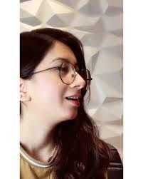 Aisha Haslam's Instagram, Twitter & Facebook