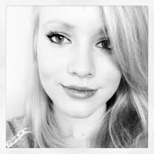 Aimee Simpson (@aimeejsimpson)