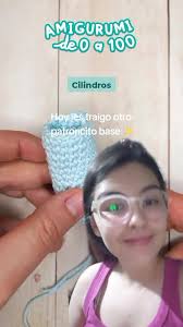 #greenscreen Los cilindros son un sí o sí que tenes que aprender a tejer ya  que los utilizamos en brazos y piernas. ✨️ . . Si puedes tejerlos siguiendo  un patrón o video está genial! pero tenés que ...