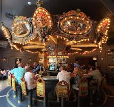 The carousel bar is a very cool experience. Sunday Morning At The Carousel Bar Bild Von Carousel Bar New Orleans Tripadvisor