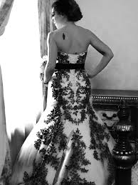 Black And White Lace Wedding Dress Skull Lace Wedding Dress Weddingdress Lace Black White Diadelosmuertos Skull Facesinthings Iandvlovebir Black Wedding Dresses Skull Dress Skull Wedding
