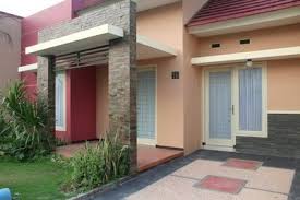 Di teras rumah lah anda dapat melihat pemandangan di luar rumah dan juga mungkin menikmati teh serta cemilan biskuit disore hari bersama keluarga. Teras Rumah Minimalis Rumah Minimal 2016