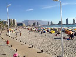 En su sector norte ofrece la posibilidad de. Las Playas De Iquique Iquique Turismo