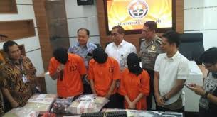 Surat ini akan kita dapat apabila kita pergi ke rumah sakit, puskesmas. Bareskrim Bongkar Kasus Penjualan Surat Palsu Izin Dokter