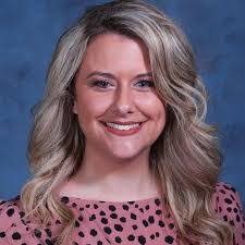 Chelsea Frazee's Instagram, Twitter & Facebook