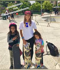 Add a bio, trivia, and more. Rayssa Leal Facebook