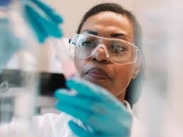 Sarah Mankin's Instagram, Twitter & Facebook