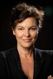 De bunker" Het Conflict (TV Episode 2015)