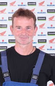 Frank Flesch's Instagram, Twitter & Facebook