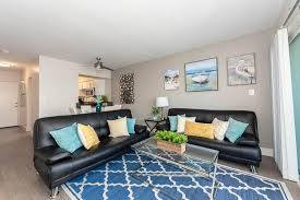 You are more likely to find 3 bedroom apartments in primarily residential neighborhoods, away from business districts and urban cores. Stylish Modern 3 Bedrooms Top Comfort Perfectly Located Apartment San Diego
