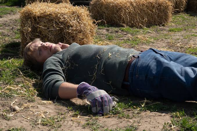 Emmerdale spoiler 'gives away' who 'attacks' Robert - and it's not Serena -  The Mirror