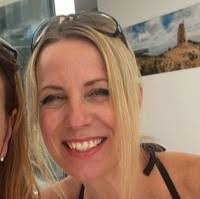 Stephanie Henze's Instagram, Twitter & Facebook