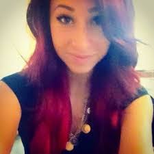 Lorraine Valente's Instagram, Twitter & Facebook