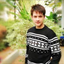 Ini karena lucky perdana berniat menggelar pernikahan secara sedehana yang hanya dihadiri oleh keluarga serta. Lucky Perdana Hot Artistainment Indo 2013