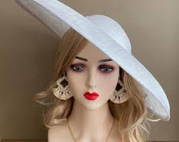White Derby Hat Fascinator, Bridal Fascinator,church, Formal, Mother's Day,  Easter, Royal Ascot, Wedding, Tea Party, Horse Race, Cocktail