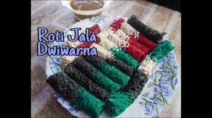 Salah satu penyebabnya, jika memang terkena penyakit celiac adalah karena protein gluten seperti roti dan sereal. Roti Jala Dua Warna Dwiwarna Kue Jala Rainbow 2 Colours Nett Pancakes Eng Subs Youtube