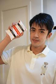 Step up your skincare with Kemans Maxwhite Beauty Bar, expertly formulated  with Kojic Acid, Alpha Arbutin, and Niacinamide. My top pick for achieving  intensive skin benefits for a luminous, clear complexion. Embrace