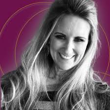 Robynn Anton, The Go-To-Expert