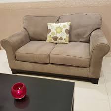 بيع شراء مزاد منتج Furniture معارض Toyota عروضات سلعة ملابس ساعات للبيع بضاعة تجارة الحج تجاري Sofa فستا Cool Furniture Furniture Love Seat