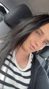 Meet Annette and Nastassia (the right one is Annette, that's not Nastassia)