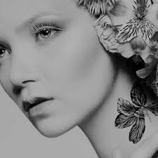 Amazon.com: Arbol de orquídea en la espalda/hombro, Negro : Belleza y  Cuidado Personal