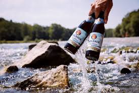 Paulaner is a german brewery, established in 1634 in munich by the minim friars of the neudeck ob der au cloister. Paulaner Isarweisse Das Leichte Weissbier Mit Citra Hopfenbiancas Blog