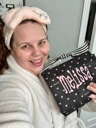 Have you heard about those expensive apps that a spa will use to analyze  your skin? MARY KAY has a 𝐅𝐫𝐞𝐞 app that can be utilized by both  Consultants AND Clients! The app takes a quick picture and ...