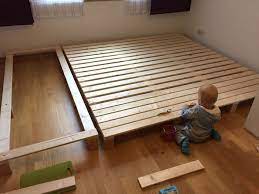 Sie wollen gern ein bett aus europaletten bauen? Bauanleitung Fur Ein Familienbett Schritt Fur Schritt Bett Selber Bauen Familienbett Familien Bett