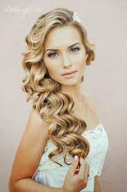 Naturally curly shows you how to pull off a sideswept curly wedding look. Wedding Hairstyles Long Curls Hairstyles Wedding
