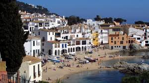 Catalan Classic Walk, 7 Days | Headwater