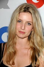 Annabelle Wallis