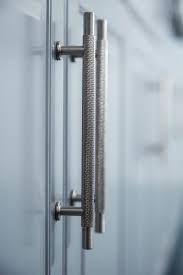 Elkay has been a trusted name in stainless steel since 1920. Modern Kitchen Cabinets Handles Novocom Top
