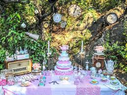 20 extraordinary smart diy wall paper decor free template included. Creations Savoir Faire 2020 L Evenement Du Diy Reporte En 2021 Alice In Wonderland Tea Party Birthday Alice In Wonderland Tea Party Sweet Table