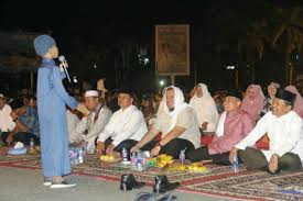 Memiliki menakjubkan desain kartu tahun baru dan berharap semua orang selamat tahun baru dan liburan bahagia. Zikir Dan Doa Bersama Bergema Di Inhu Dalam Rangka Menyambut Tahun Baru