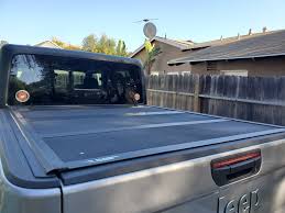 Mopar Vs Rough Country Hard Tri Fold Tonneau Jeep Gladiator Forum Jeepgladiatorforum Com