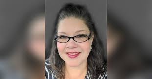 Danielle Sandifer's Instagram, Twitter & Facebook