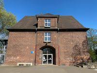 It was built 1897 and is one of the local buildings that survived the world war. Ggs Pestalozzistrasse Duisburg Rheinhausen Unsere Schule