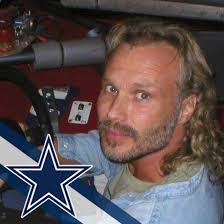 How did Gear get his nickname? What was it really like living in a house  together? Comment with your questions for the contestants below for the  chance to see them asked on