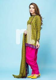 Latest Stitching Styles Of Pakistani Dresses For Girls 2017 Beststylo Com Pakistani Dresses Pakistani Dresses Casual Pakistani Dress Design