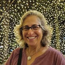 Emily Fine (@emilyafine)