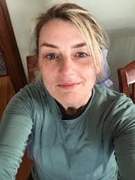 Using plastic bags to keep feet dry and warm in cold and wet conditions