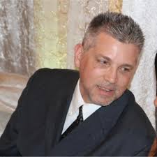 David Lee Roth, Neil Diamond, Doctor from Lost in Space and the bad guy  from Roadhouse. One in the same?