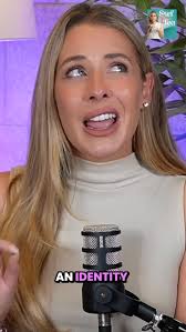 🎙️ It’s Wednesday which means a brand new @stefandtea is out now with  @netflix star @sydnee.falkner ! Imagine going