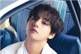 Bts' v was spotted by a korea herald reporter wednesday evening at kiaf seoul 2021, south korea's largest international art fair being held . Bts Member Kim Taehyung Reveals His Mixtape Kth1 Tracks Are Being Remade