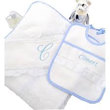 De la naissance aux premiers pas, découvrez la gamme de vêtement bébé fille et garçon de 0 à 8 ans : Cadeau Bebe Garcon Original Cape De Bain Personnalisee Cadeau Naissance